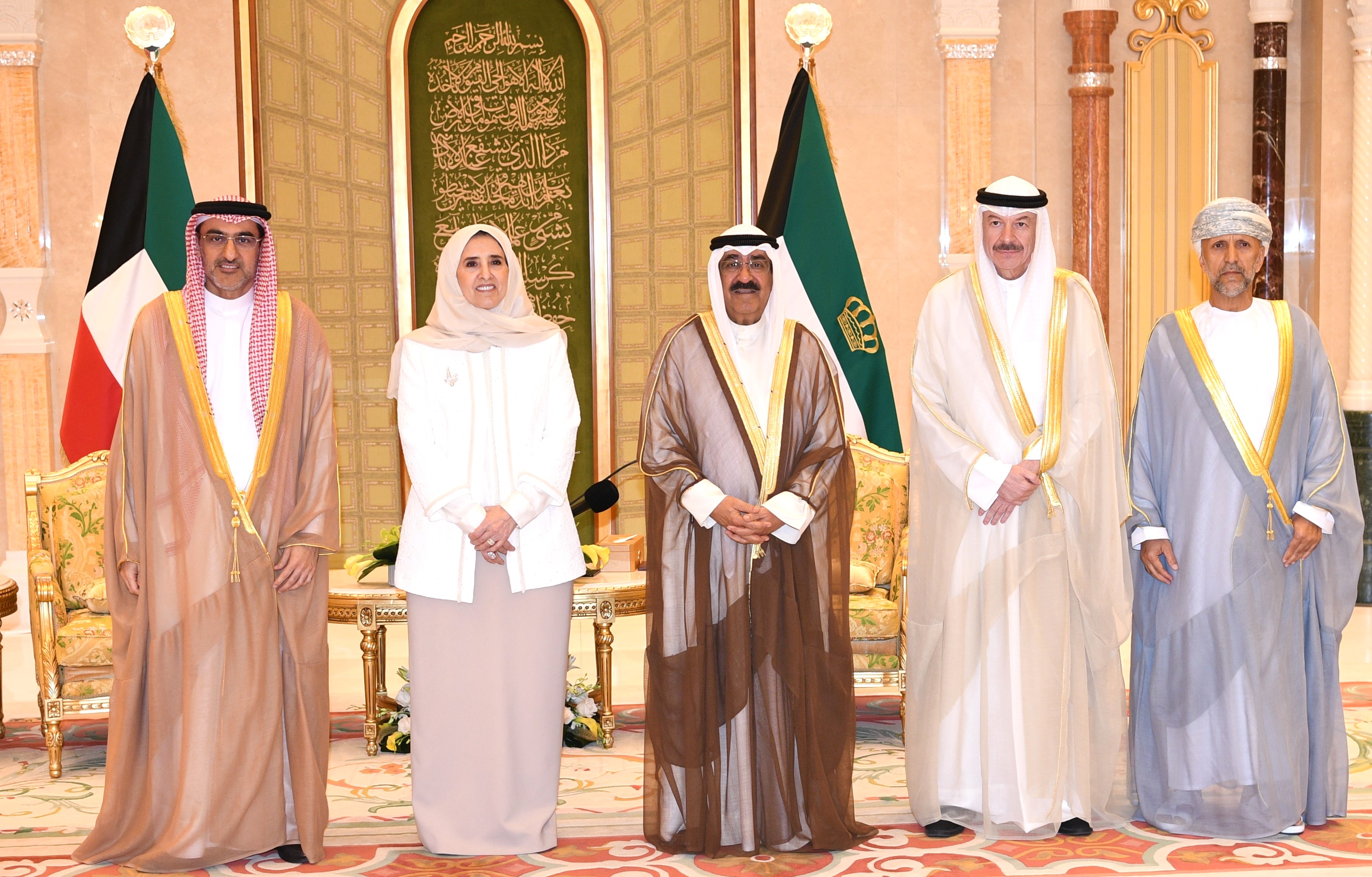 Son Altesse l'Emir du Koweït Cheikh Mechaal Al-Ahmad Al-Jaber Al-Sabah assiste à la cérémonie du 23e Prix informatique de Son Altesse Cheikh Salem Al-Ali Al-Sabah, placé sous son haut patronage.