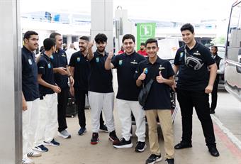 الكويت تشارك بوفد من ستة فرق في مسابقة (فيكس) الدولية للروبوتات بمدنية دالاس الامريكية                                                                                                                                                                    
