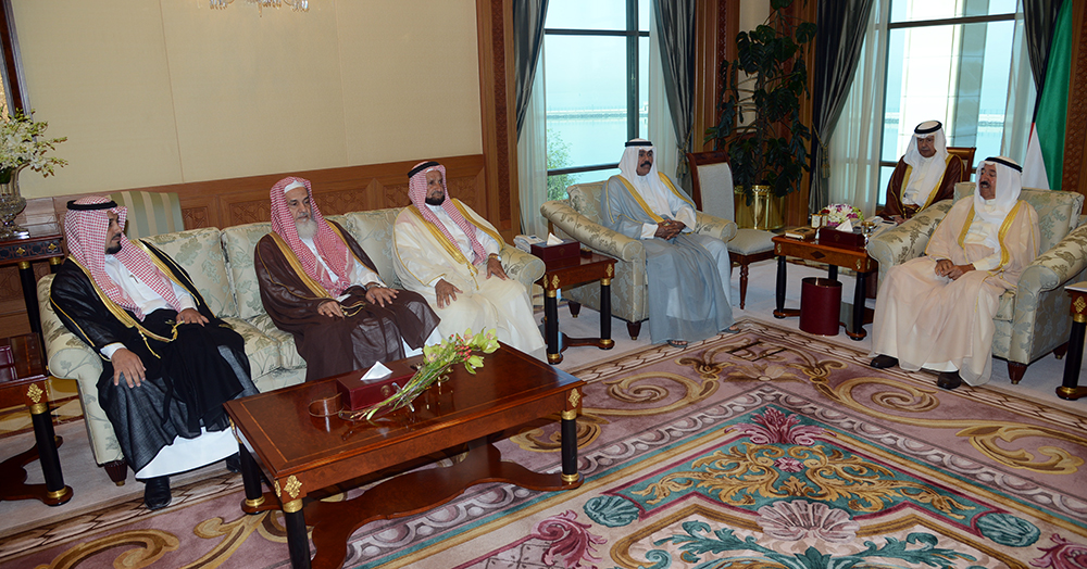 His Highness the Amir Sheikh Sabah Al-Ahmad Al-Jaber Al-Sabah receives the head of the Kuwaiti Azmi family Sheikh Habib bin Eid bin Jame' along with Sheikhs Sehaim bin Eid and Khalid bin Habib bin Eid