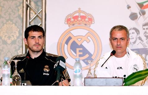 Jose Mourinho and iker casillas  at news conference