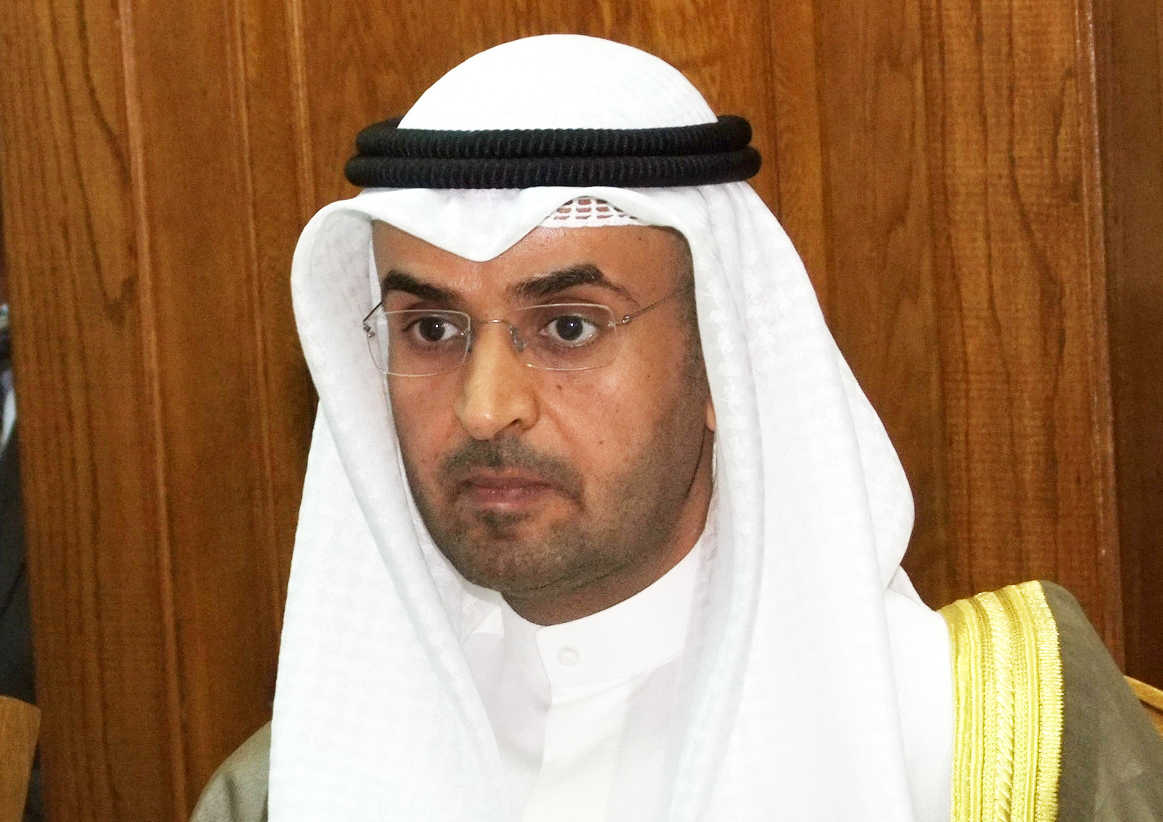 وزير المالية ووزير التربية ووزير التعليم العالي بالوكالة الدكتور نايف الحجرف
