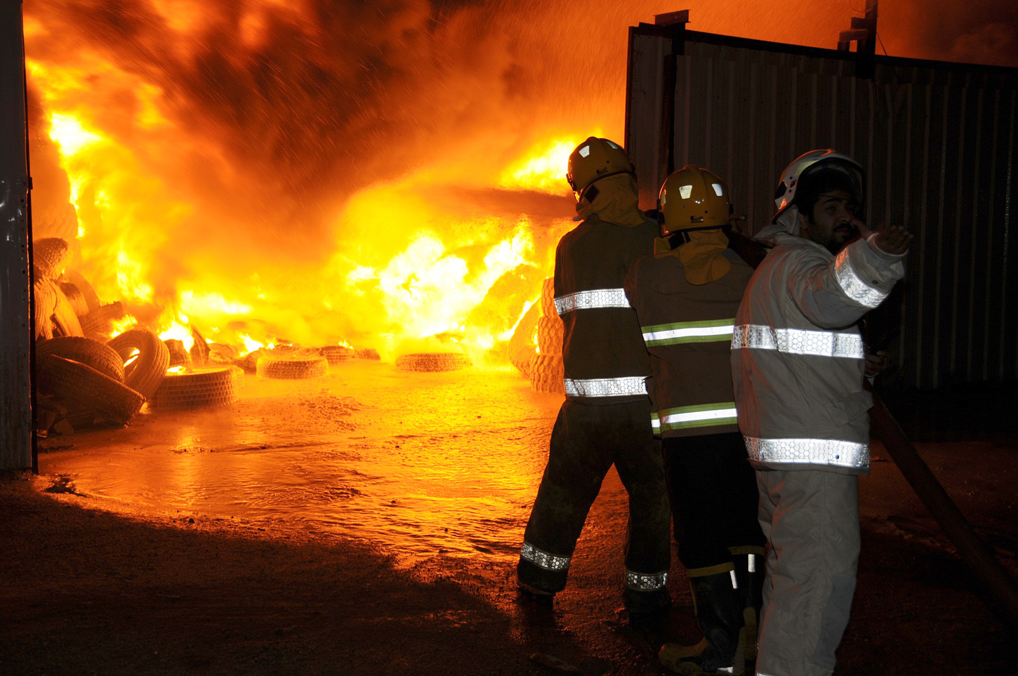 Firemen subdue scrapyard fire at Kuwait''s Abdullah Port