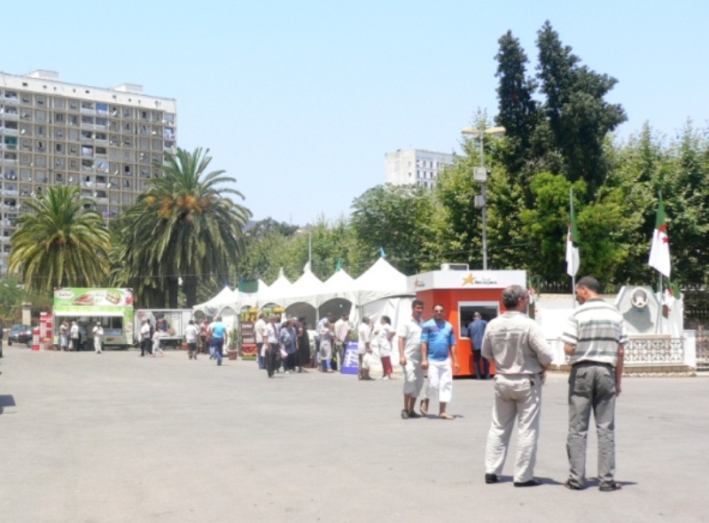 El Tadamon and El Rahma market in Algiers