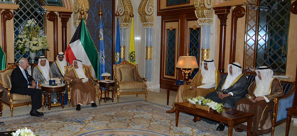 His Highness the Amir Sheikh Sabah Al-Ahmad Al-Jaber Al-Sabah receives visiting UN Special Envoy for Syria Staffan de Mistura.