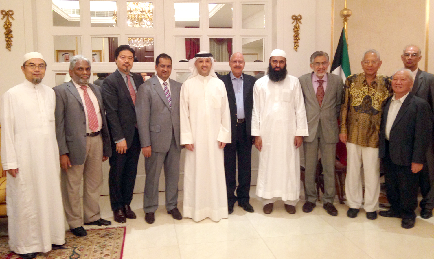 Kuwaiti consul discusses cooperation with Islamic centers in Hong Kong