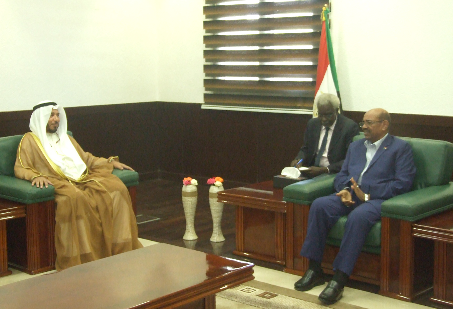 Sudanese President Omar Al-Bashir meets Dr. Abdullah Al-Matouq