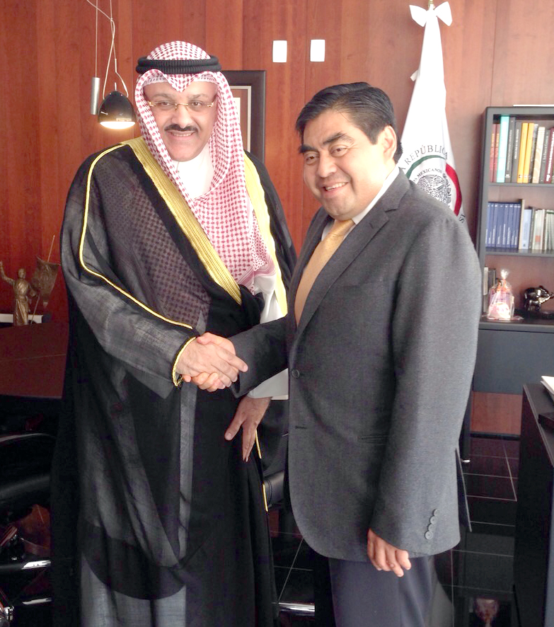 Kuwaiti Ambassador to Mexico Johar Hayat with new Mexican Senator