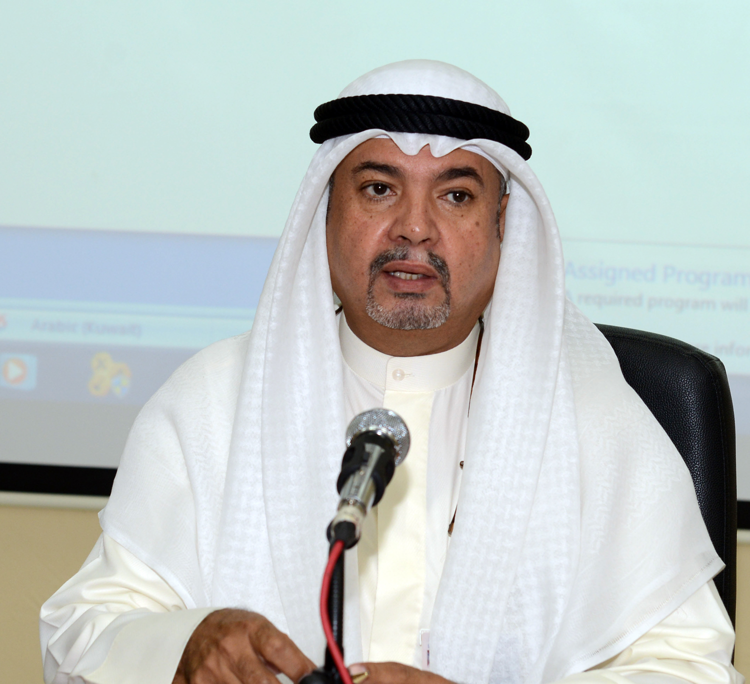 الأمين العام للجنة الوطنية للتربية والعلوم والثقافة (اليونسكو) الدكتور عبد اللطيف أحمد البعيجان