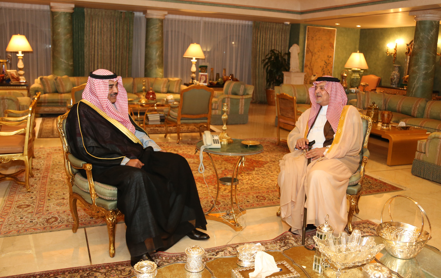 First Deputy Prime Minister and Foreign Minister Sheikh Sabah Khaled Al-Hamad Al-Sabah with Saudi Foreign Minister Prince Saud Al-Faisal