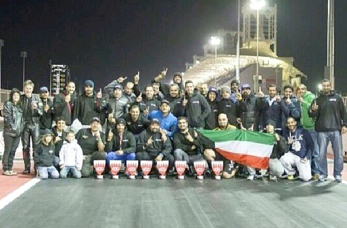 Kuwaiti racers in group photo