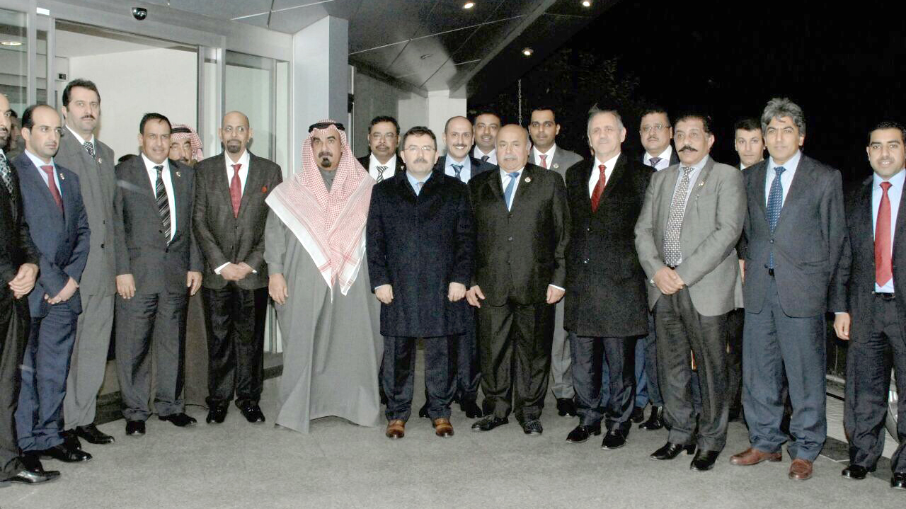 Undersecretary of the Kuwaiti Interior Ministry Lieutenant General Sulaiman Al-Fahad in group photo