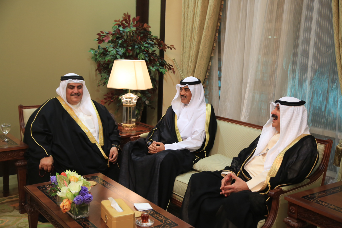 First Deputy Prime Minister and Foreign Minister Sheikh Sabah Khaled Al-Hamad Al-Sabah meets Bahraini Foreign Minister Sheikh Khaled bin Ahmad Al-Khalifa