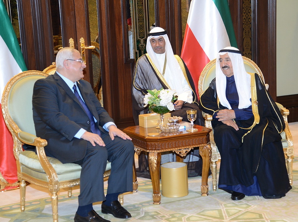 His Highness the Amir Sheikh Sabah Al-Ahmad Al-Jaber Al-Sabah receives Egyptian Presidnet Adly Mansour