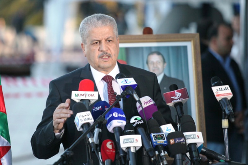 مدير الحملة الانتخابية للرئيس الجزائري عبدالعزيز بوتفليقة عبدالمالك سلال