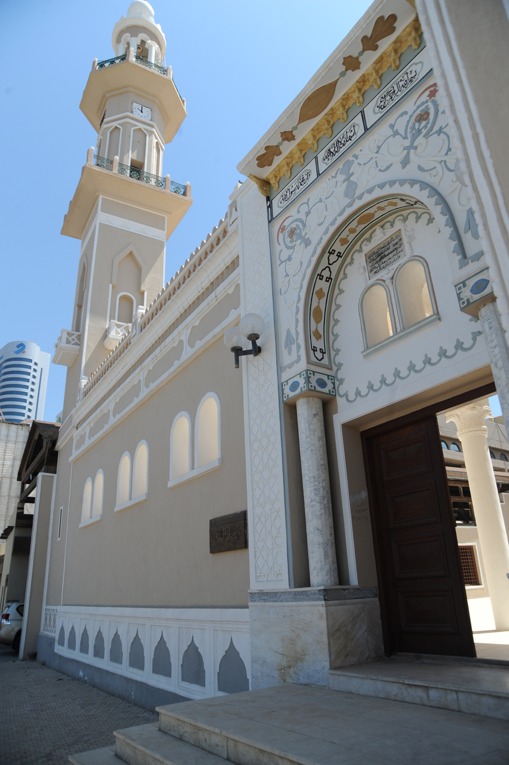 Ancient mosques masterpieces distinguishing Kuwait City