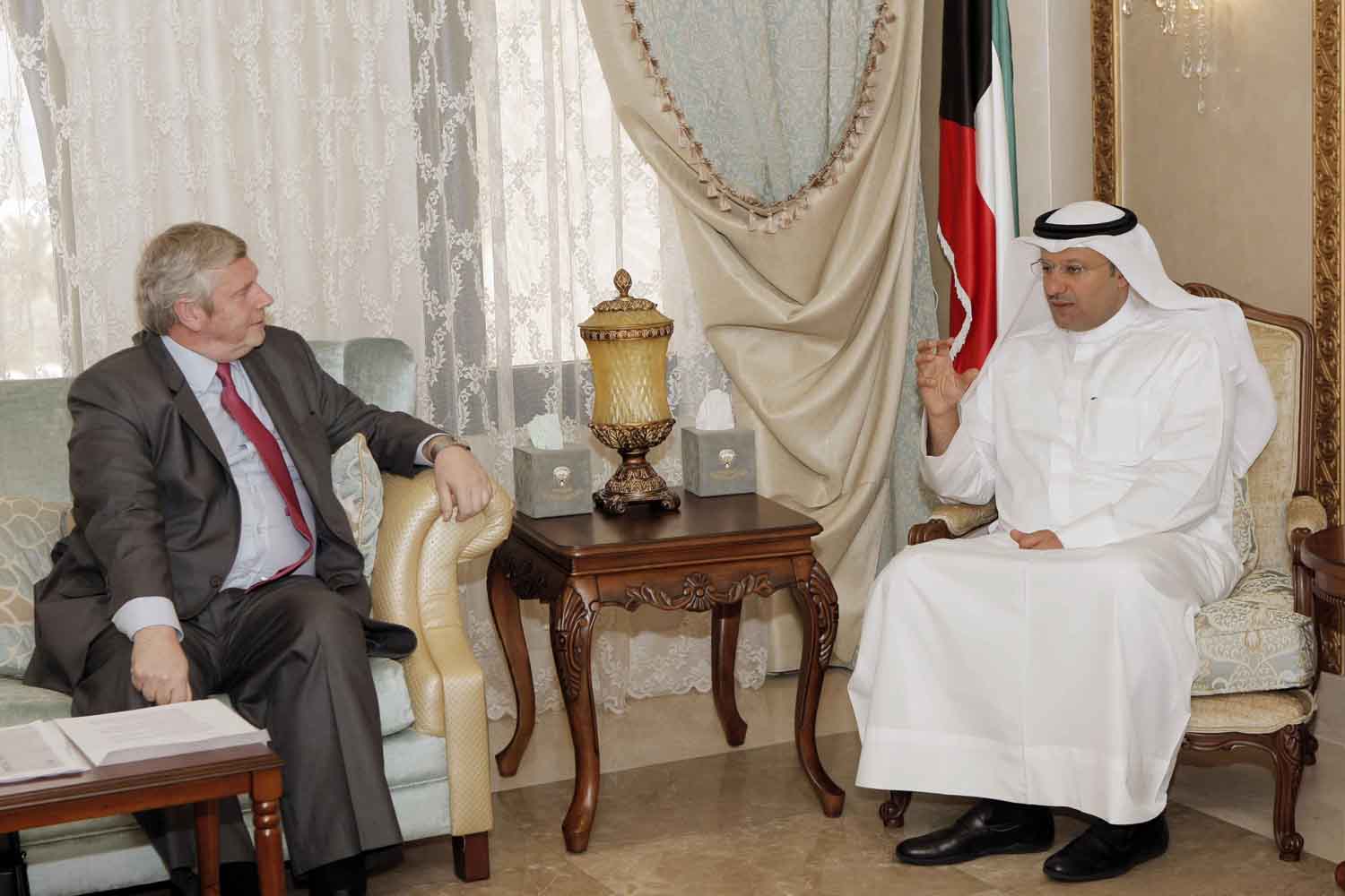 Minister of Health Dr. Ali Al-Obaidi discussed with Deputy Foreign Minister of Cuba Rogelio Sierra Diaz