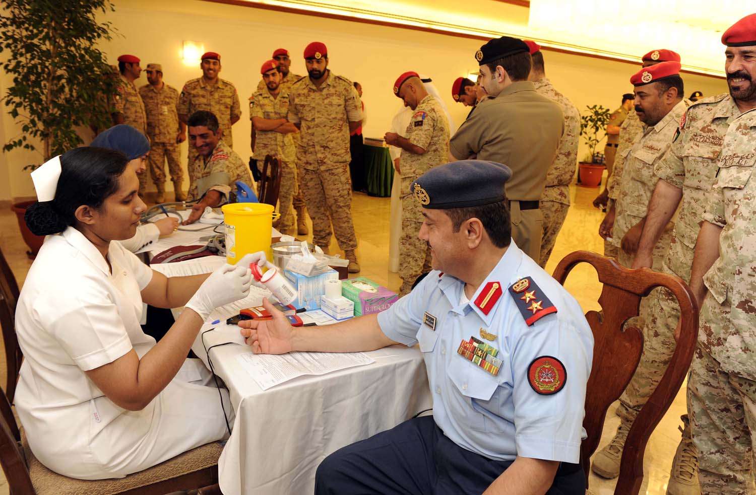 Kuwait Army launches blood donation campaign