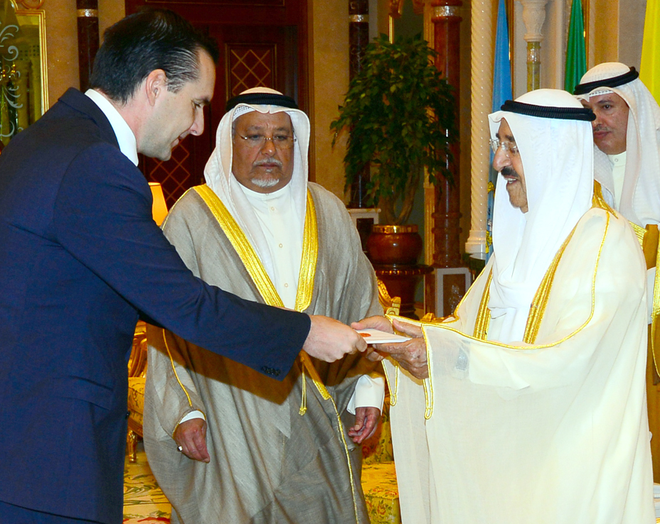 His Highness the Amir Sheikh Sabah Al-Ahmad Al-Jaber Al-Sabah receives ambassador from Belgium