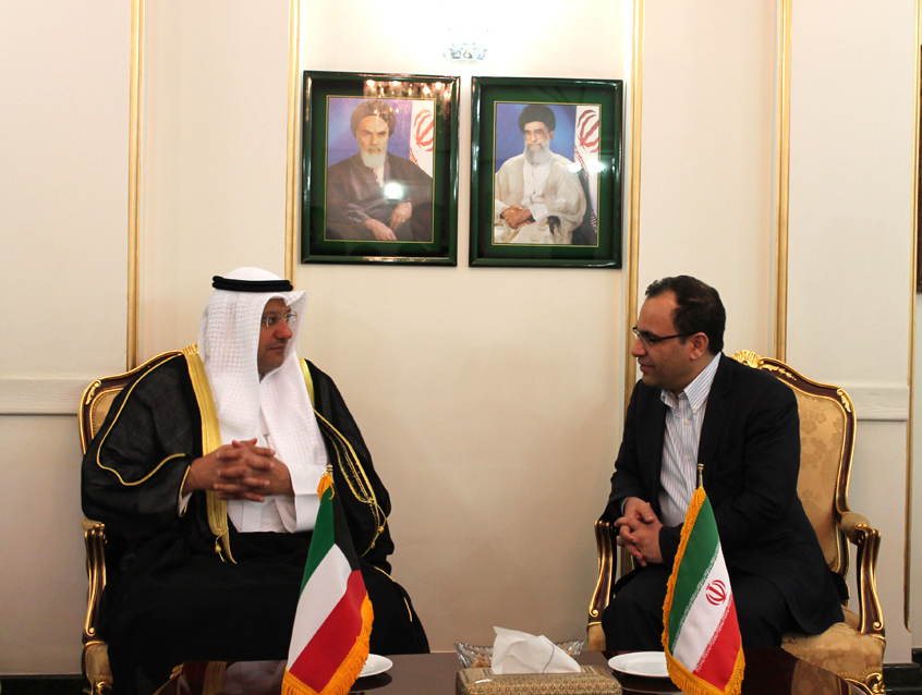 وزير الصحة الكويتي الدكتور علي سعد العبيدي خلال زيارته للعاصمة الايرانية طهران