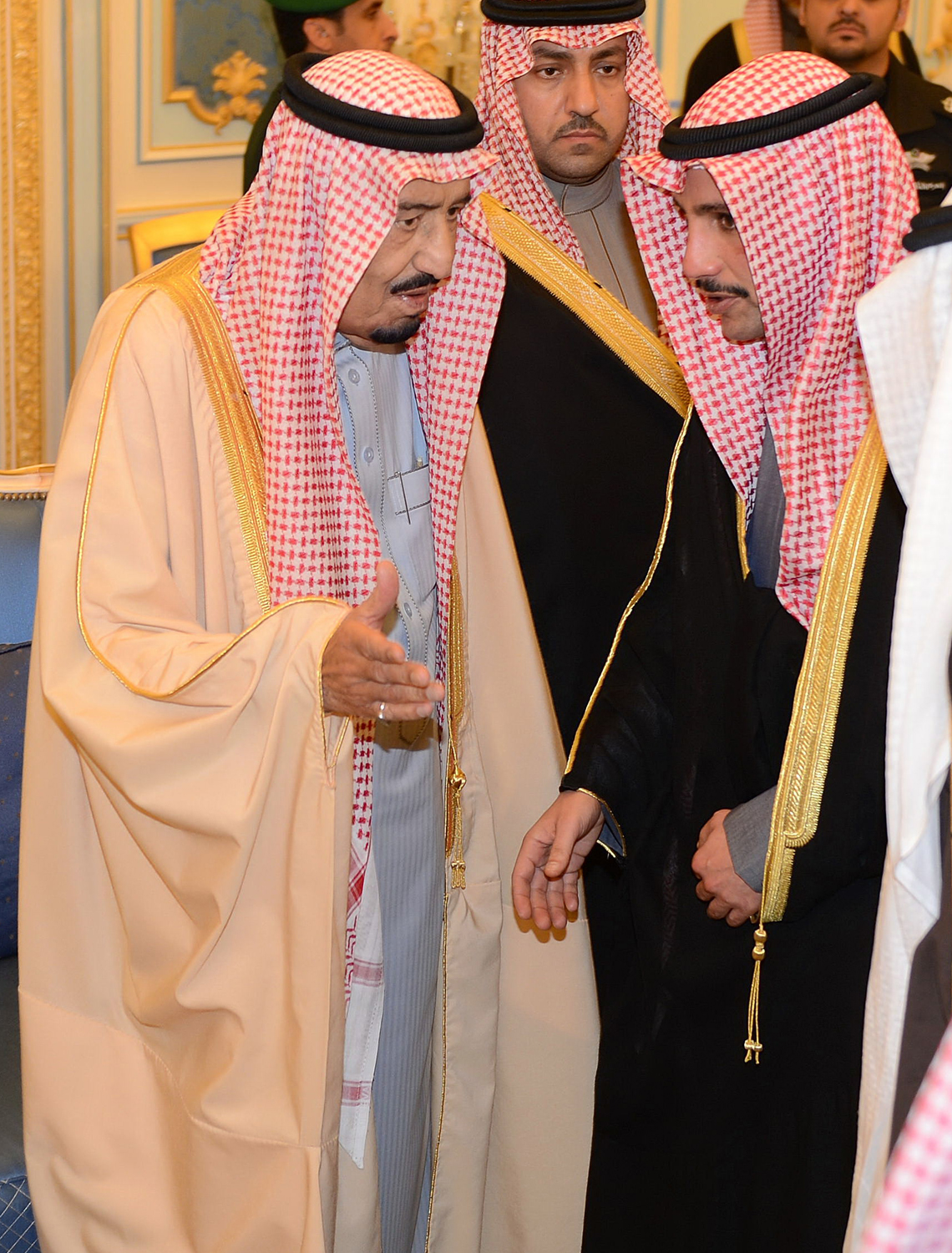 رئيس مجلس الامة مرزوق علي الغانم يتقدم بواجب العزاء لخادم الحرمين الشريفين الملك سلمان بن عبدالعزيز ال سعود