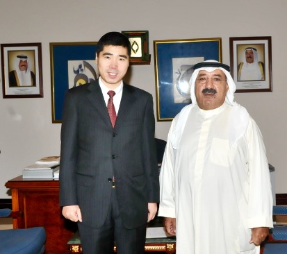 Minister of the Amiri Diwan Affairs Sheikh Nasser Sabah Al-Ahmad Al-Sabah received Chinese ambassador to Kuwait Wang Di,