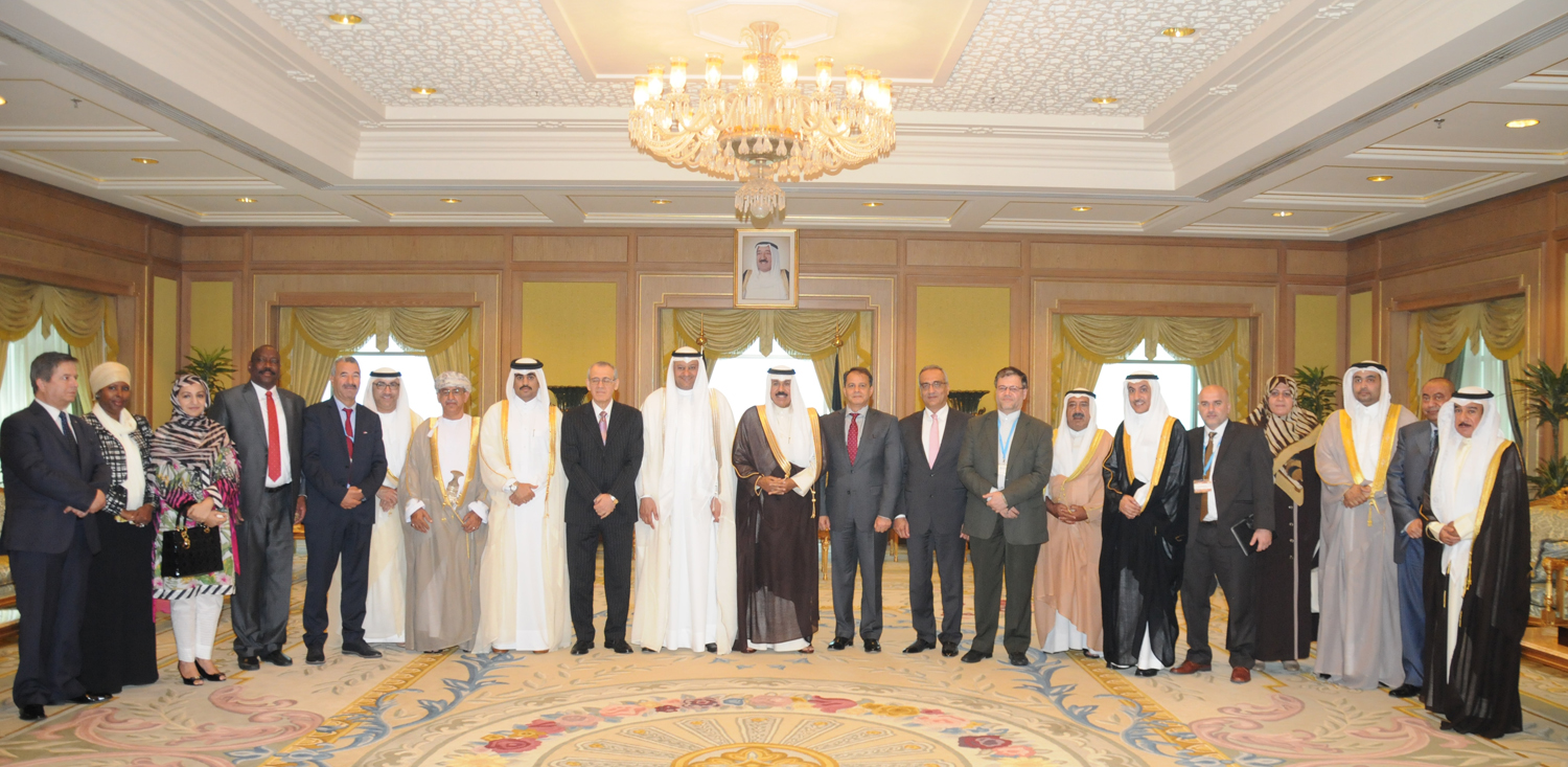 His Highness the Deputy Amir and Crown Prince Sheikh Nawaf Al-Ahmad Al-Jaber Al-Sabah received Minister of Health Ali Saad Al-Obaidi