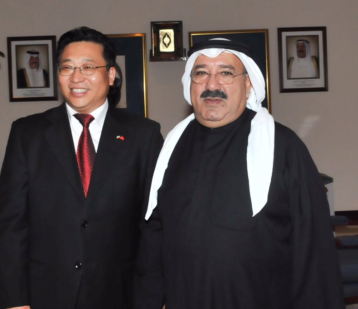 Kuwait's Minister of Amiri Diwan Affairs Sheikh Nasser Sabah Al-Ahmad Al-Sabah meets with China's Ambassador Cui Jianchun