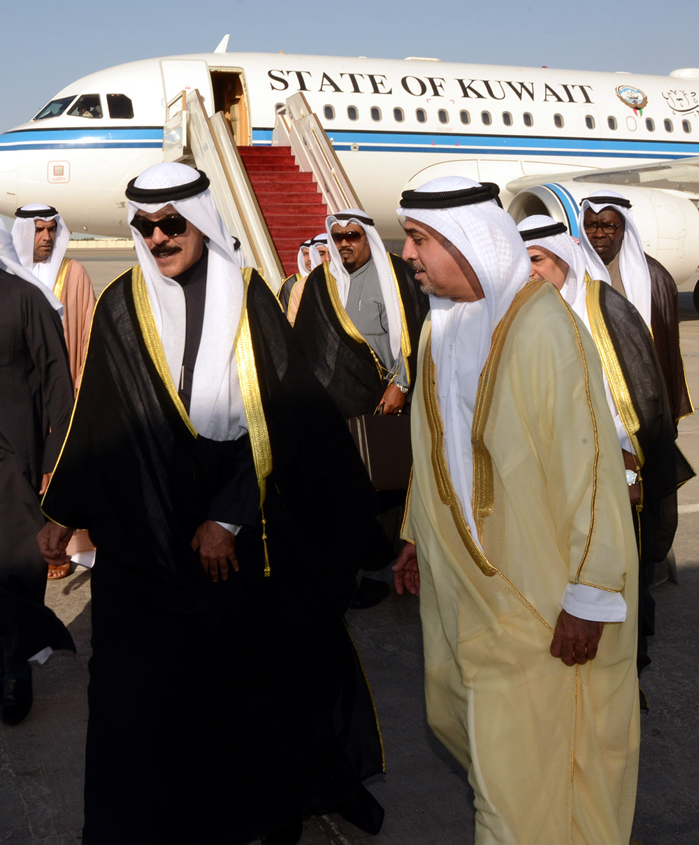 Representative of His Highness the Amir arrives in UAE