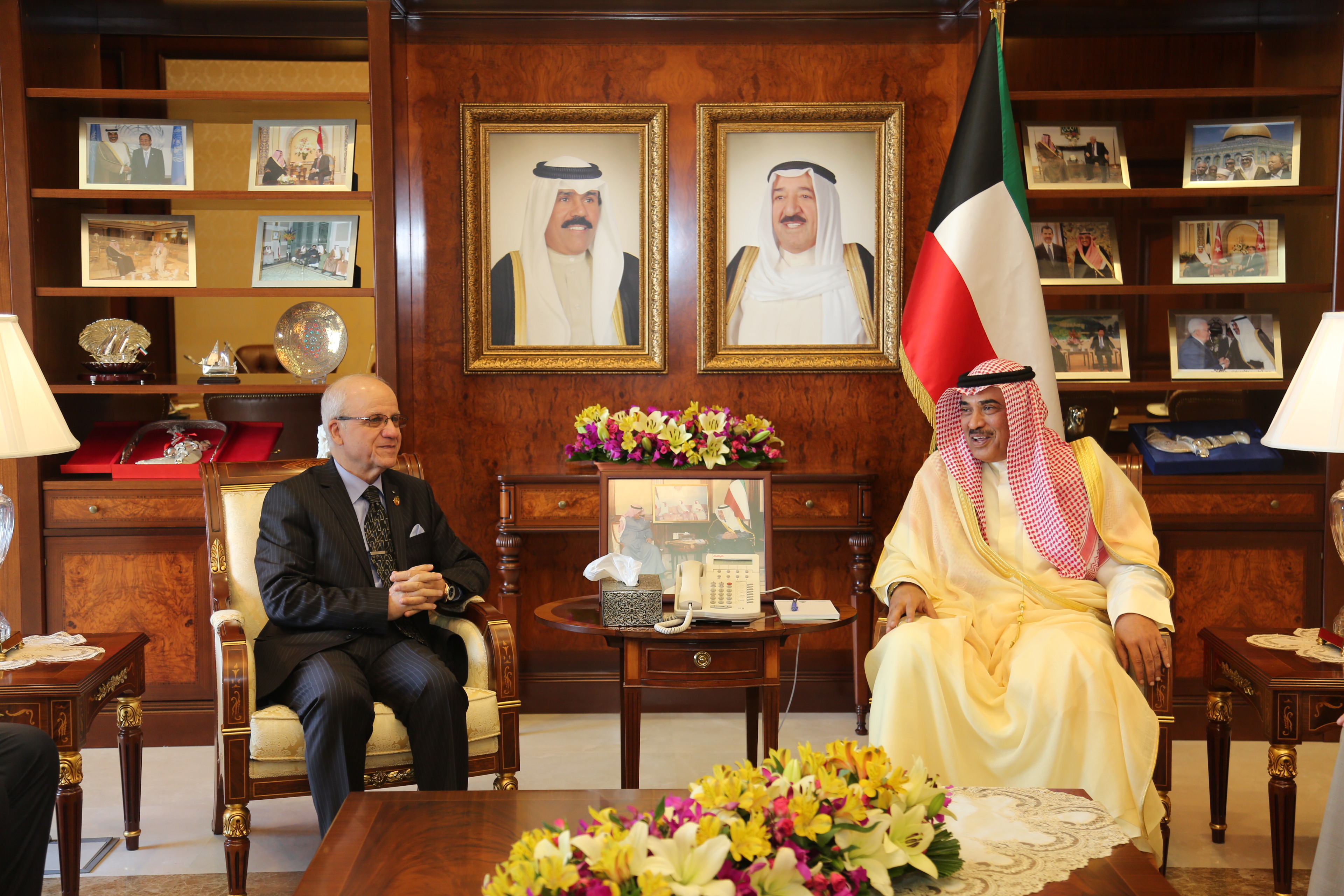 First Deputy Prime Minister and Foreign Minister Sheikh Sabah Al-Khaled Al-Hamad Al-Sabah met with Algeria's visiting Constitutional Council Chairman Murad Madlasi
