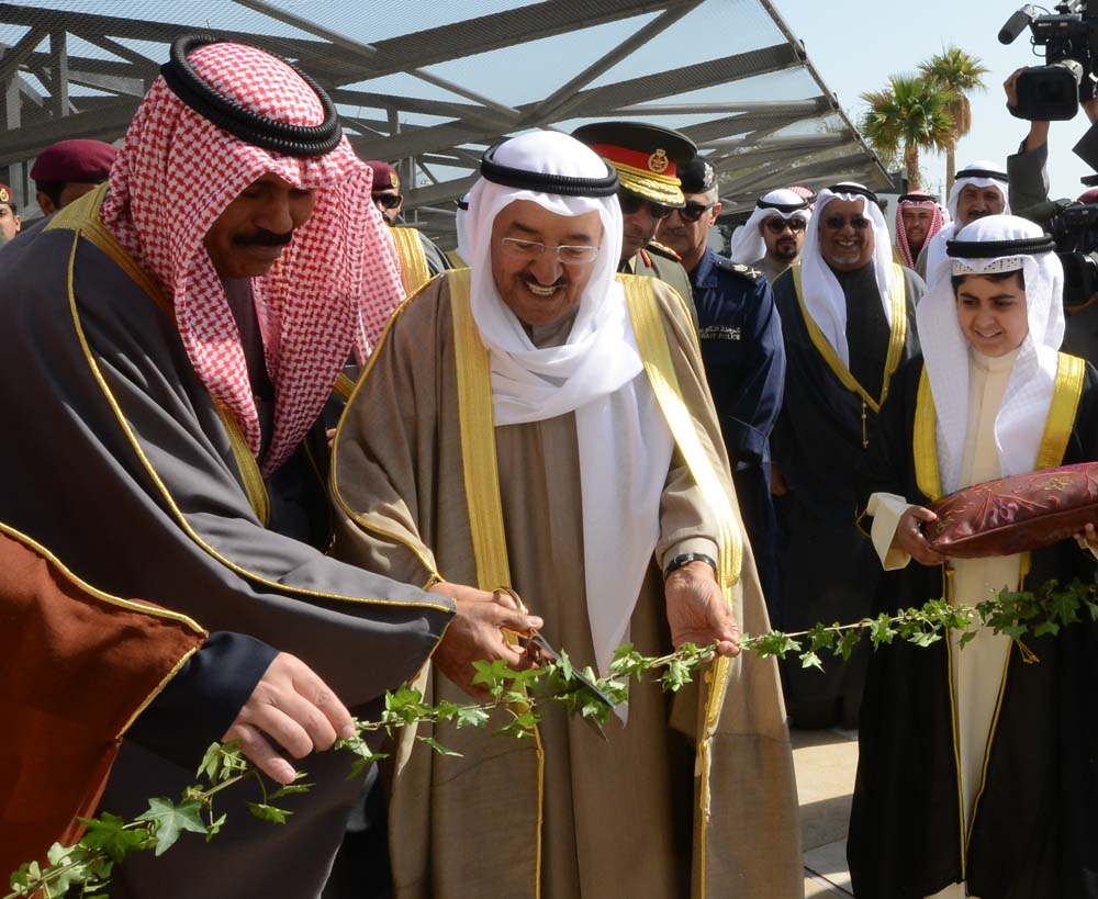 His Highness the Amir Sheikh Sabah Al-Ahmad Al-Jaber Al-Sabah and His Highness the Crown Prince Sheikh Nawaf Al-Ahmad Al-Jaber Al-Sabah inaugurated the Al-Shaheed Park project in Sharq area