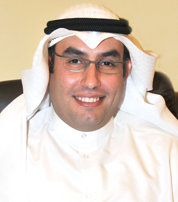 مدير إدارة العلاقات العامة بوزارة المواصلات الدكتور أحمد الحسيني