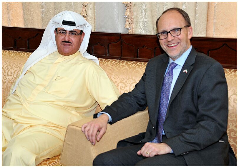 Undersecretary at the Ministry of Information Sheikh Fahad Al-Mubarak Al-Sabah with the US Ambassador to Kuwait Douglas A. Silliman