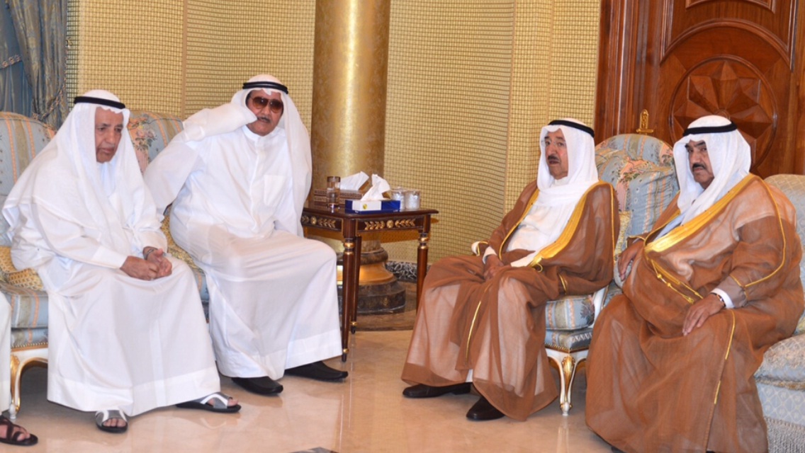 His Highness the Amir Sheikh Sabah Al-Ahmad Al-Jaber Al-Sabah extends condolence to Al-Kharafi's family