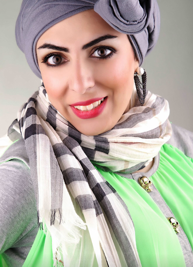 الكاتبة الكويتية هبة مندني