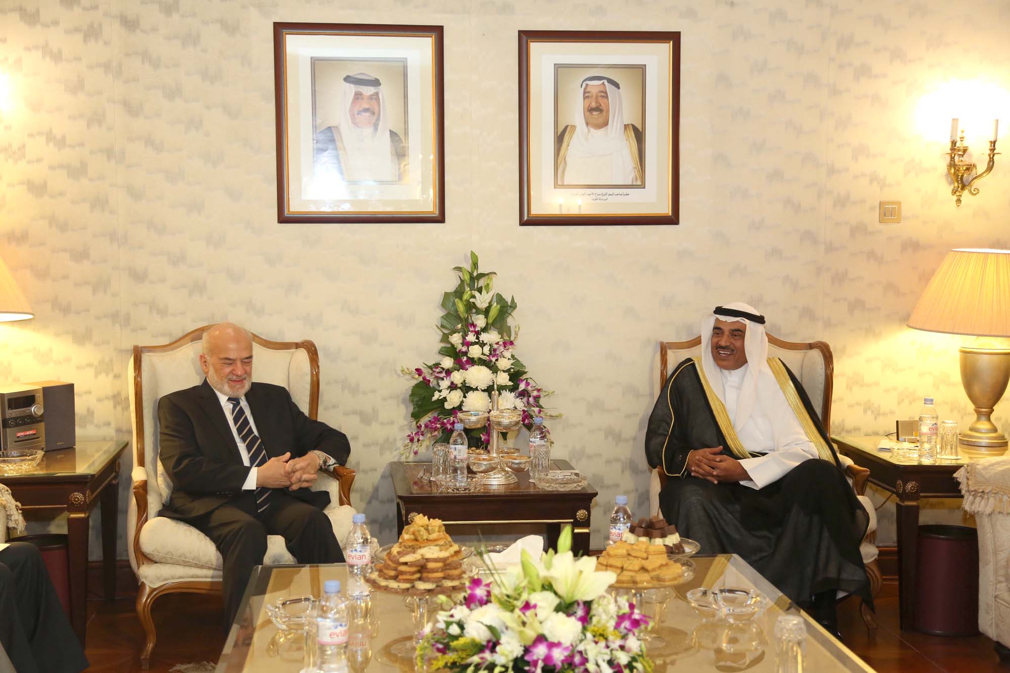 First Deputy Prime Minister and Foreign Minister Sheikh Sabah Khaled Al-Hamad Al-Sabah with Iraq's Foreign Minister Ibrahim Al-Jaafari