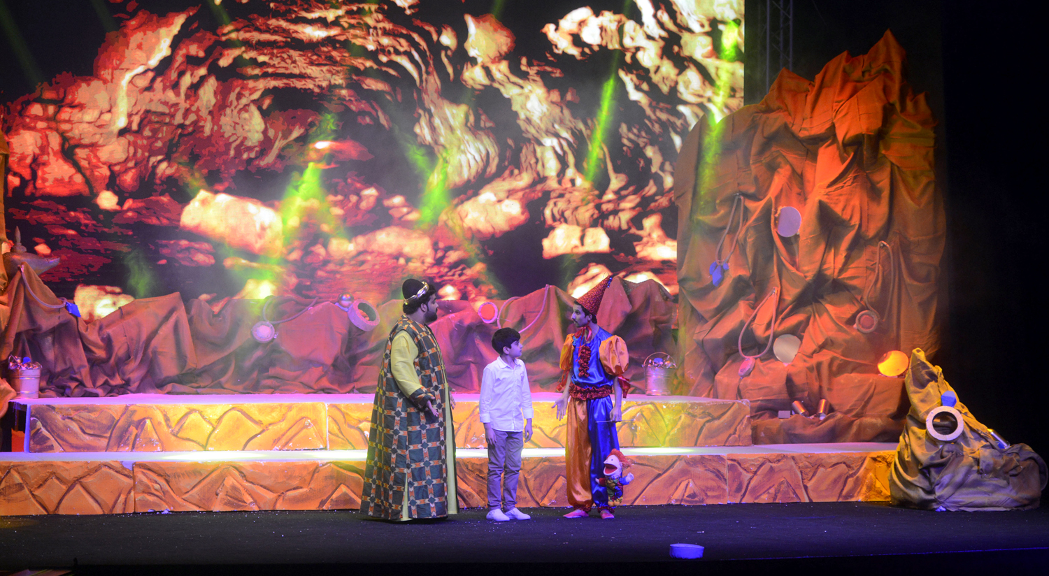 جانب من حفل ختام المهرجان العربي الثالث لمسرح الطفل