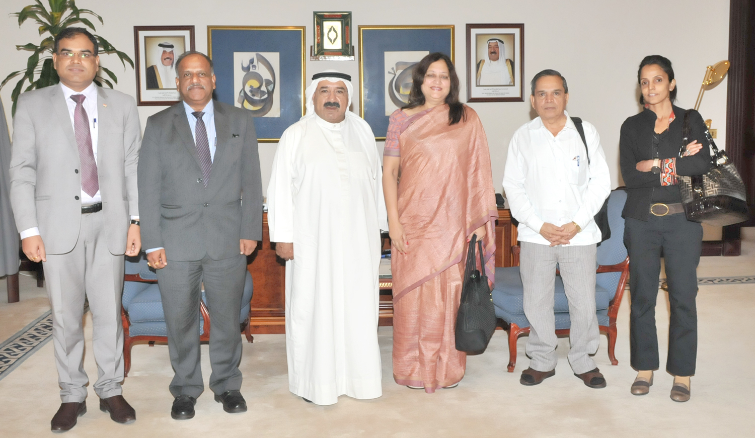 Minister of Amiri Diwan Affairs Sheikh Nasser Sabah Al-Ahmad Al-Sabah received Honorary Director at the Indian Jamnalal Bajaj foundation, Minal Jamnalal Bajaj