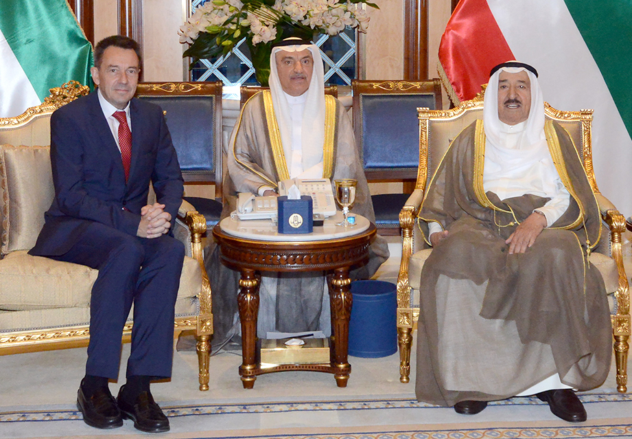 His Highness the Amir Sheikh Sabah Al-Ahmad Al-Jaber Al-Sabah received Chairman of the International Committee of the Red Cross Peter Maurer