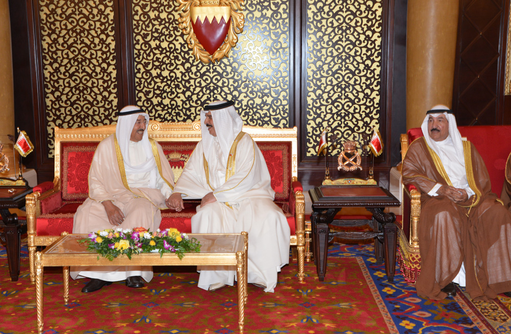His Highness the Amir Sheikh Sabah Al-Ahmad Al-Jaber Al-Sabah met with King of Bahrain Hamad bin Issa Bin Salman Al-Khalifa