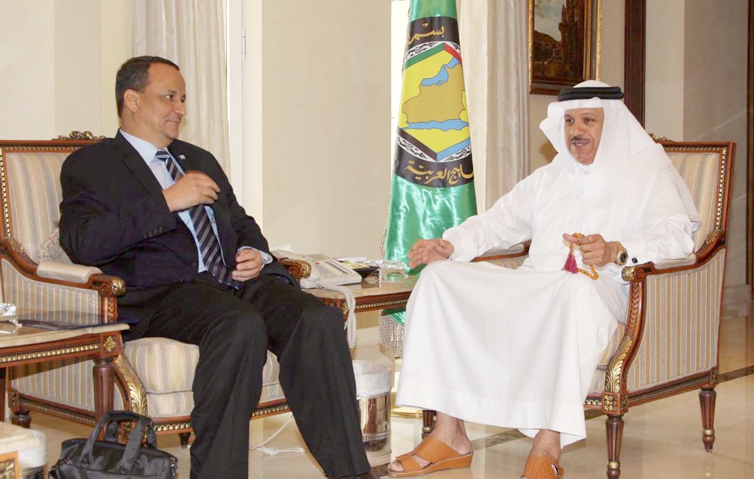 GCC Secretary General Abdulatif Al-Zayani and Special Envoy of the UN Secretary-General for Yemen Ismail Ould Cheikh Ahmad