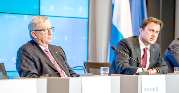 Xavier Bettel, Prime Minister of Luxembourg, on the right  and Jean-Claude Juncker