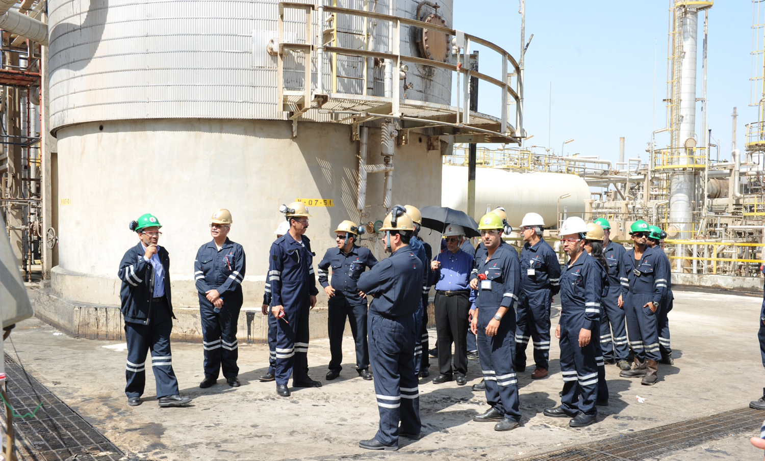 Kuwait Petroleum Corporation (KPC) CEO Nizar Al-Adsani during his visit to Shuaiba Refinery