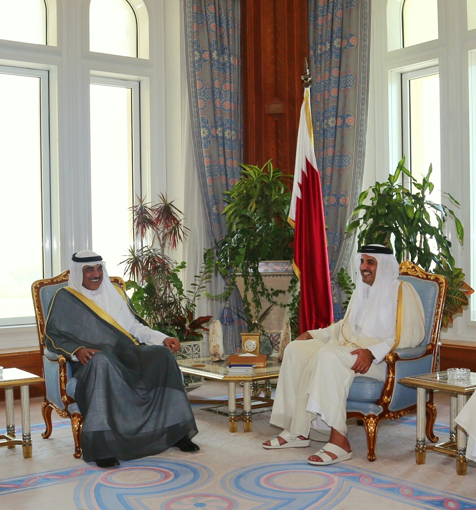 Qatari Amir Sheikh Tamim bin Hamad Al-Thani received First Deputy Prime Minister and Minister of Foreign Affairs Sheikh Sabah Al-Khaled Al-Hamad Al-Sabah