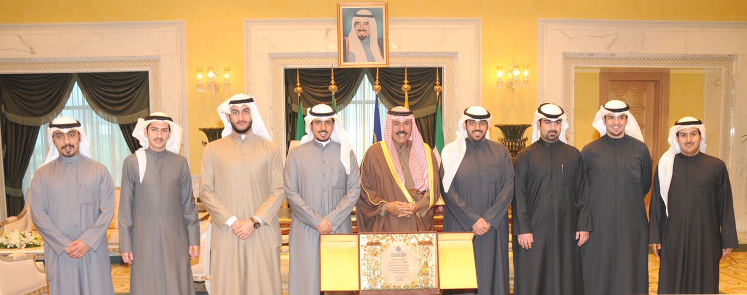His Highness the Crown Prince Sheikh Nawaf Al-Ahmad Al-Jaber Al-Sabah receives chiefs and members of the National Union of Kuwaiti Students (NUKS)
