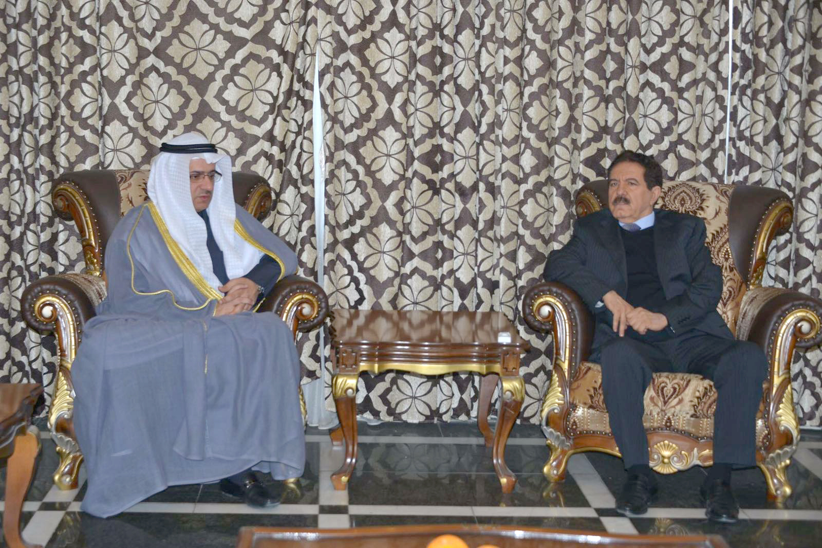 President of the Iraqi Kurdistan Region Kosrat Rasul Ali during his meeting with Kuwait's Consul General in Irbil Dr. Omar Al-Kandari