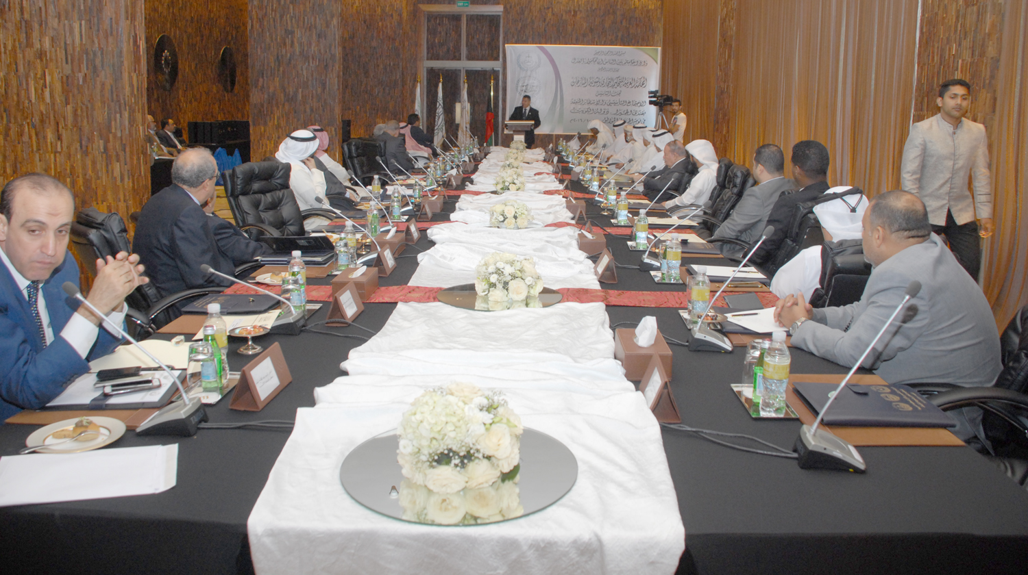 جانب من اجتماع مسؤولو اللجنة اللجنة التأسيسية للمحكمة العربية للتحكيم التجاري وتسوية المنازعات
