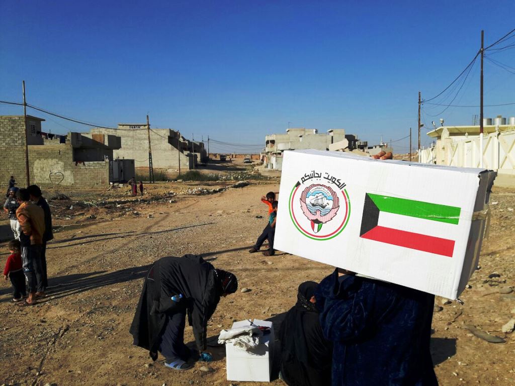 Kuwaiti humanitarian aid distribution to the people in Mosul