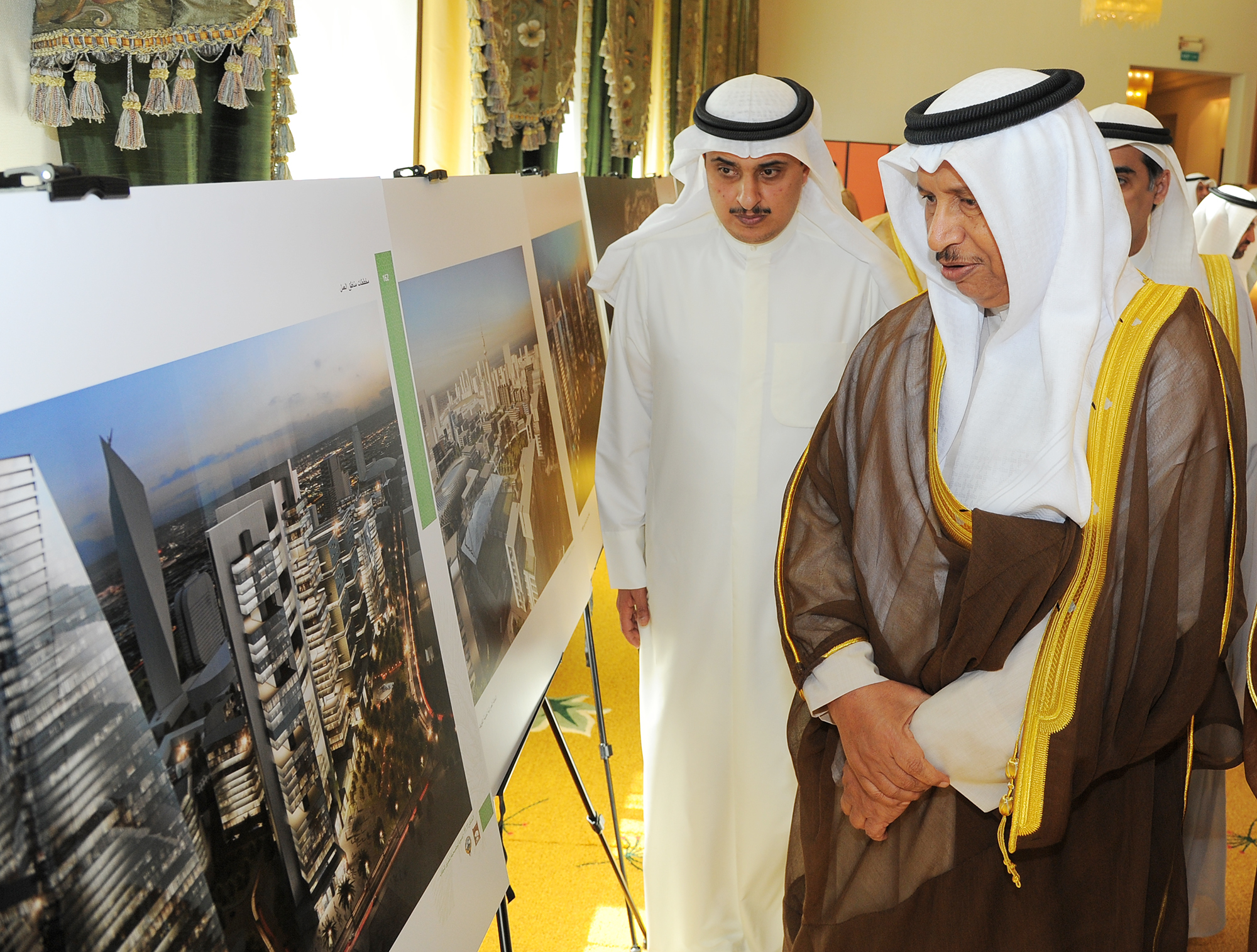 His Highness the Prime Minister Sheikh Jaber Al-Mubarak Al-Hamad Al-Sabah on the sidelines of the signing ceremony