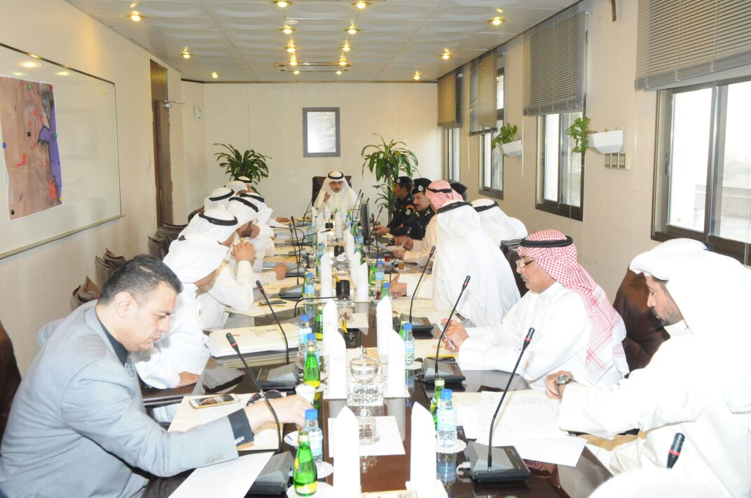 Director General of the Kuwait Municipality Ahmad Al-Manfouhi presides the meeting