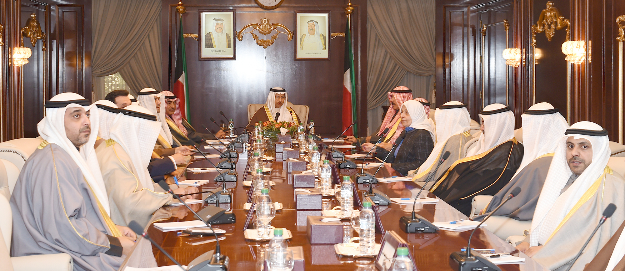 His Highness the Prime Minister Sheikh Jaber Al-Mubarak Al-Jaber Al-Sabah heads the first meeting of the newly-formed cabinet